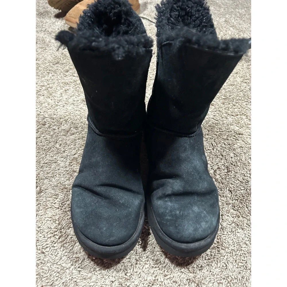 UGG Constantine Black Suede Side Lace Up‎ Sheepskin Boots Slippers Grunge Size 8